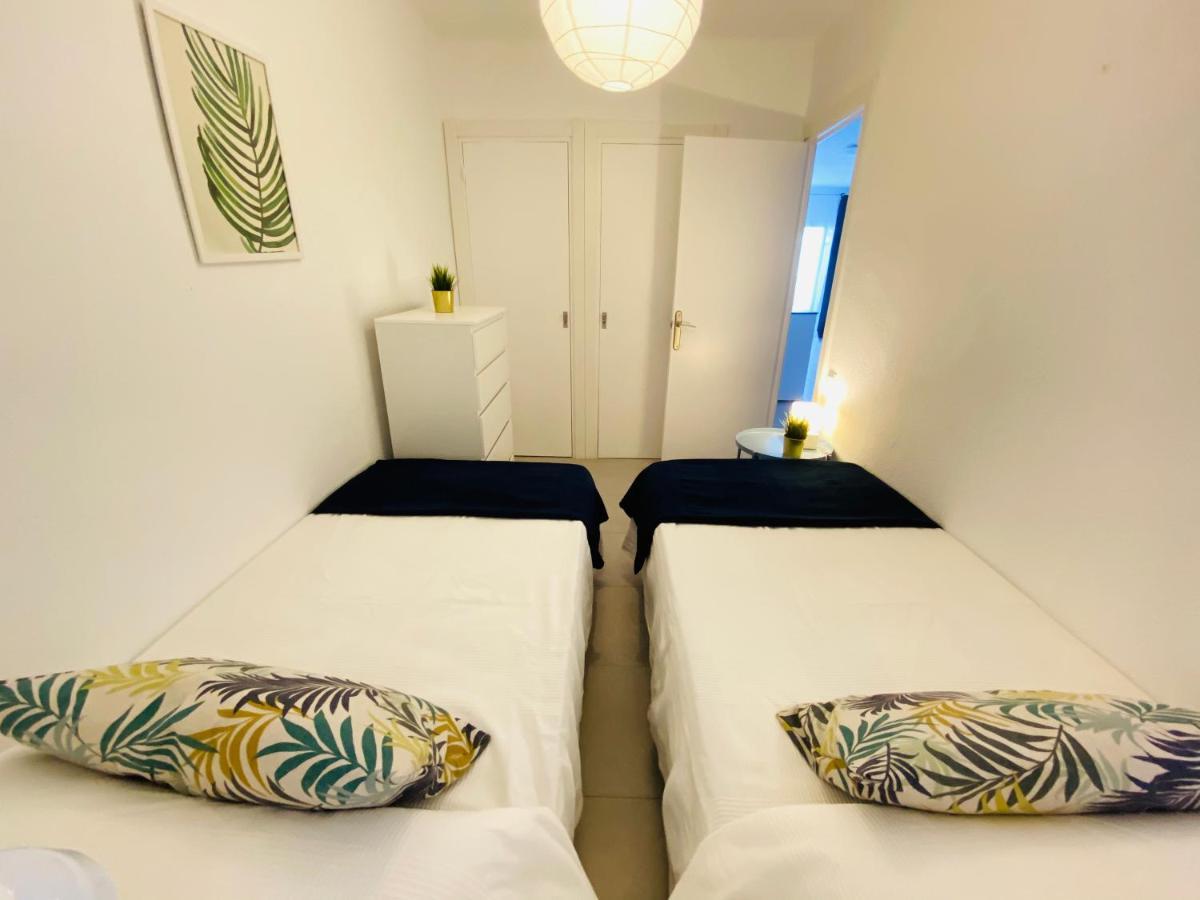 Golden Cambrils Apartment Bagian luar foto
